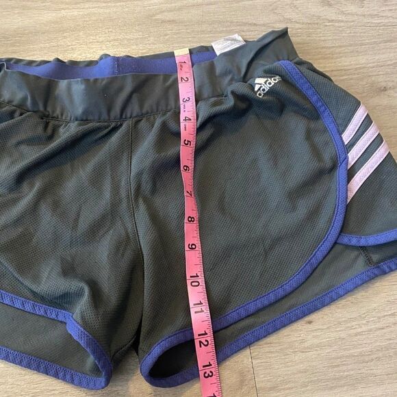 Adidas athletic elastic waist short shorts size medium - Picture 8 of 8